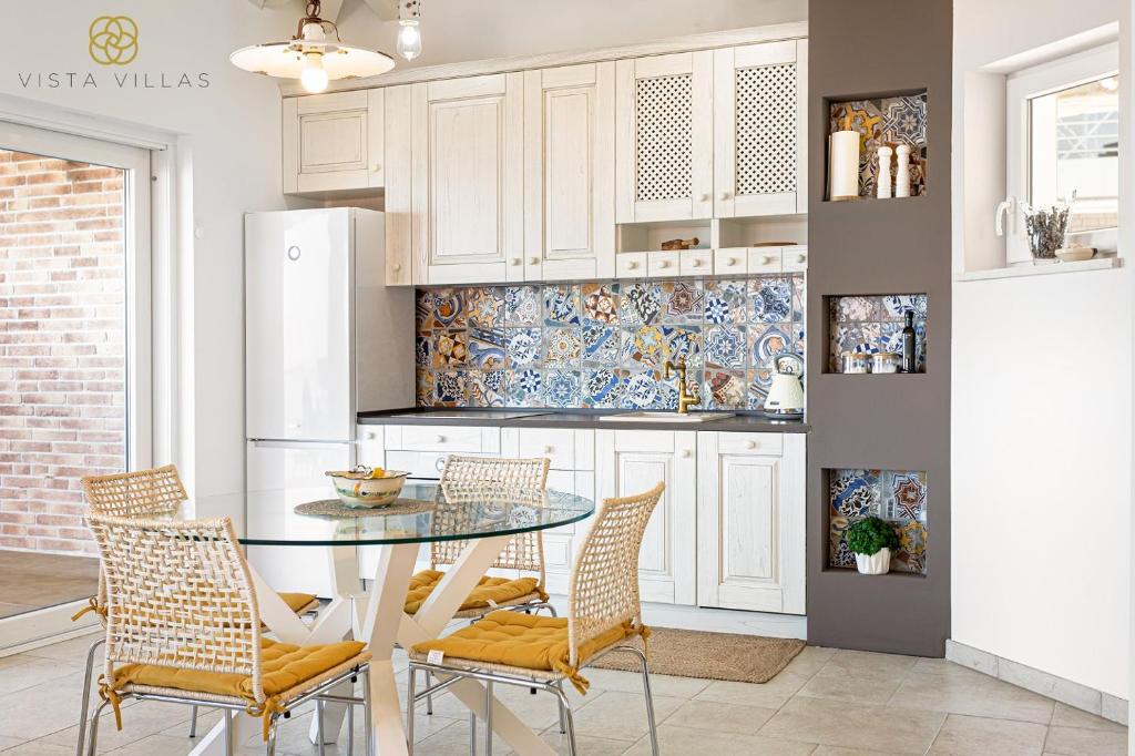 Kitchen and dining area in Glory Nights, Villa N